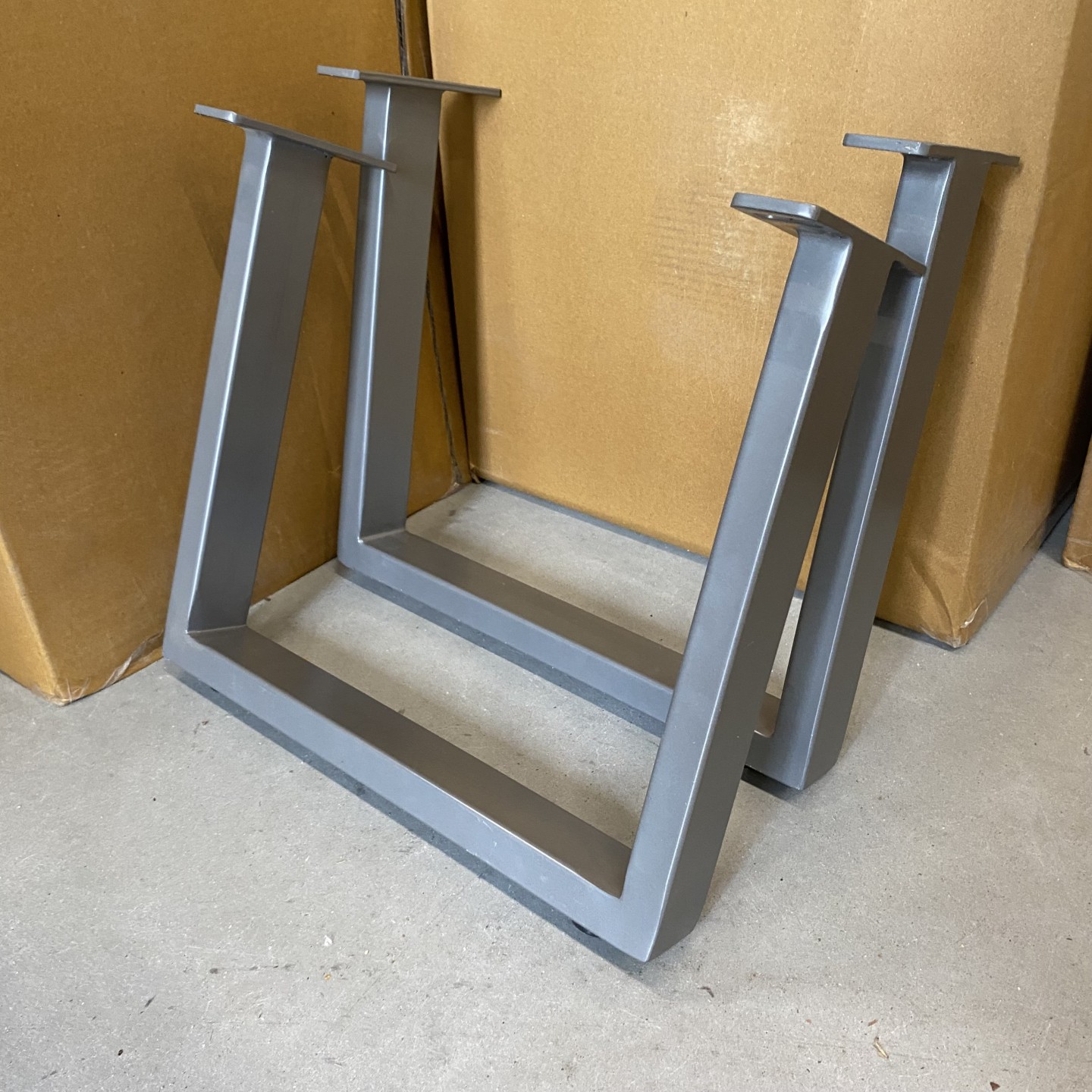 Poten U-type | Raw metal | UrbanSofa