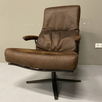 Fauteuil Remus  | L60 | Bruin