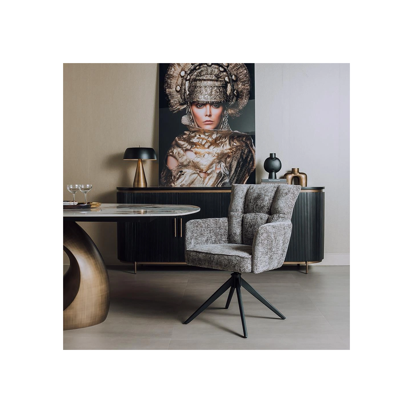 Eetkamerstoel Bardi | Met armleuning | Draaibaar | Haga Charcoal | Poot zwart